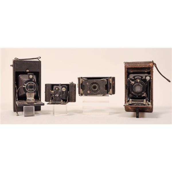 Four Vintage Cameras [185537]