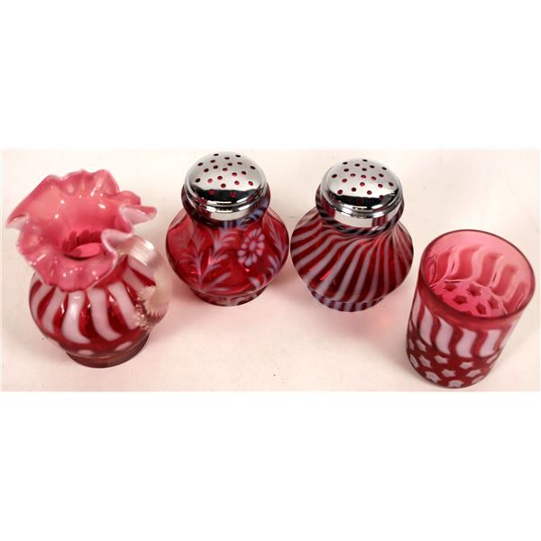 Pink/White Glass Group, 4 [190791]
