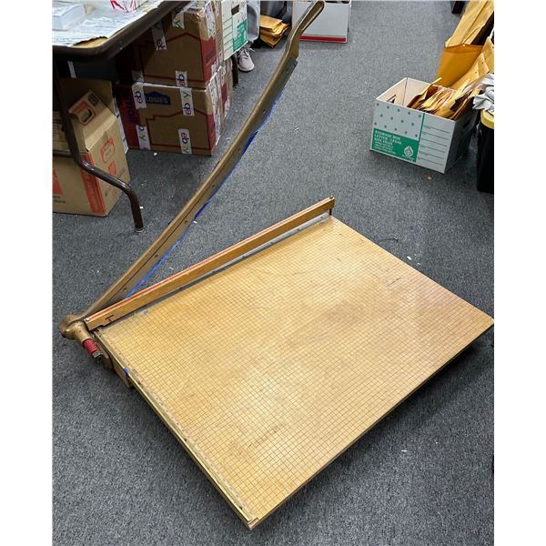 Large Paper Cutter [193346]