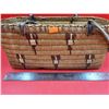 Image 4 : Antique Salish Handwoven Basket w/ Leather Handle