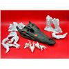 Image 1 : Replica Crocodilian Skull & Resin Dragon Parts