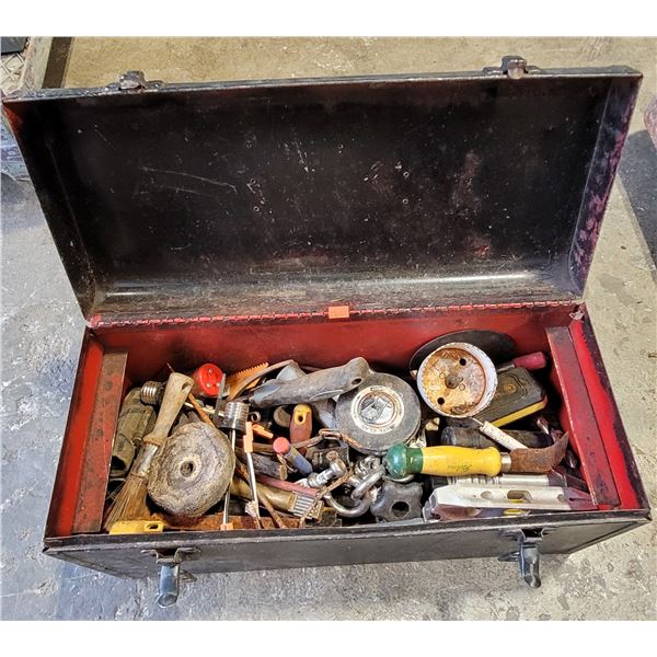 Metal Toolbox w/ Assorted Tools