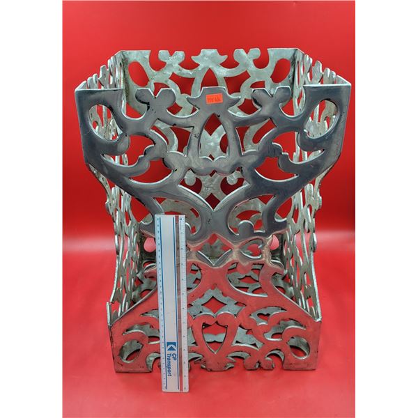 Cast Aluminum Decor