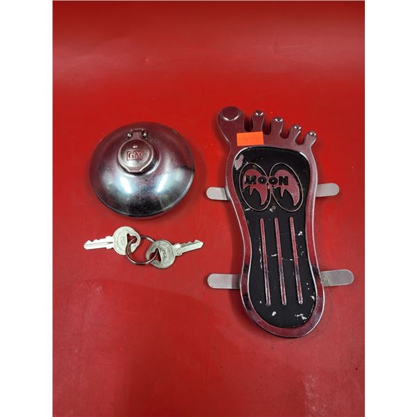 GM Locking Gas Cap & Mooneyes Barefoot Gas Pedal Cover