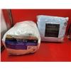 Image 1 : Mattress Pad & Queen Duvet Set