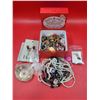 Image 1 : Lot of Assorted Costume Jewelry