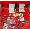 Image 1 : Lot Of Costume Jewelry