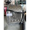 Image 2 : SHOP VAC AND SPACE HEATER