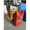 Image 2 : 2 JUGS, ANTIFREEZE/COOLANT AND LANTERN