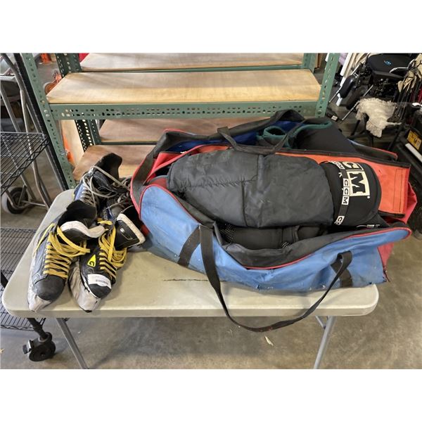 HOCKEY BAG WIT GHEAR, SET OF SKATES AND ROLLERBLADES, SIZE 9
