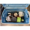 Image 2 : TOTE OF CAMPING SUPPLIES