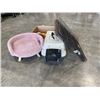 Image 1 : DOG KENNEL AND DOG FENCE AND PET BED