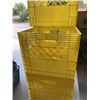Image 3 : 7 YELLOW MILK CRATES