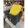 Image 1 : 5 BLACK AND YELLOW STORAGE TOTES WITH LIDS