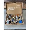Image 1 : BOX OF OVER 200 PINS AND MAGNETS