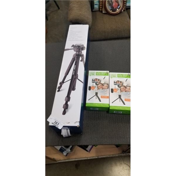 INSIGNIA 58 INCH LIGHTWEIGHT TRIPOD AND 2 ORIGINAL SELFIE STICKS, 2 IN 1