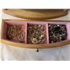 Image 2 : SOLID WOOD JEWELRY CASE WITH LOTS OF MISC JEWELRY AND WIND UP MUSIC MECHANISM, WORKING