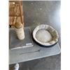 Image 1 : CAT POST AND CAT BED