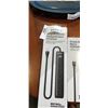 Image 2 : 6 OUTLET SURGE PROTECTOR POWER BAR, 2FT CORD AND 4 OUTLET POWER BAR WITH 3FT CORD