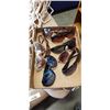 Image 1 : TRAY OF SUNGLASSES