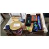 Image 1 : COLLECTIBLE TINS, TUPPERWARE AND HOUSEHOLD