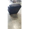 Image 2 : LEATHER LAZ-BOY RECLINER