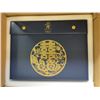 Image 3 : YELLOW MOUNTAIN MAHJONG CASED BOARD GAME AND CHESS SET