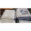 Image 3 : 6 NEW QUEEN SIZE MATTRESS TOPPER COVERS
