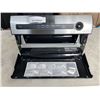 Image 2 : FOODSAVER VACUUM SAVER, MODEL V3840
