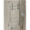 Image 2 : VIVO HEAVY DUTY ROLLING STUDIO TV CART WITH WOODEN SHELF