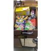 Image 1 : BOX OF VARIOUS CANDY GUMMIES AND NON-PERISHABLE GOODS