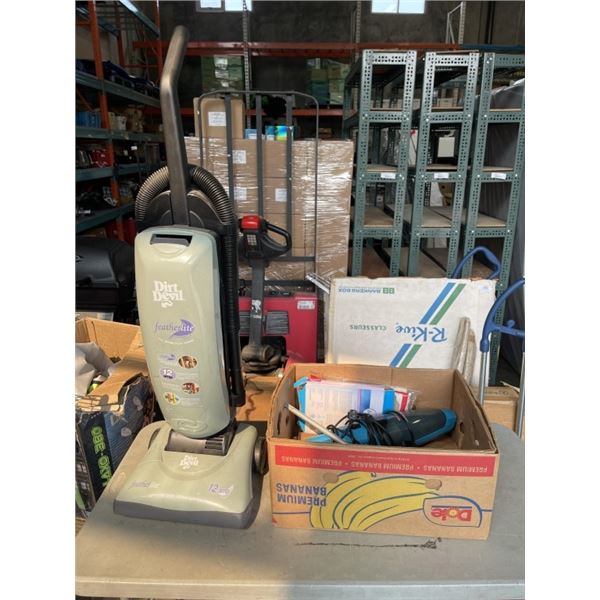 2 VACUUM CLEANERS