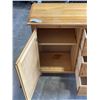 Image 4 : SMALL PINE CABINET