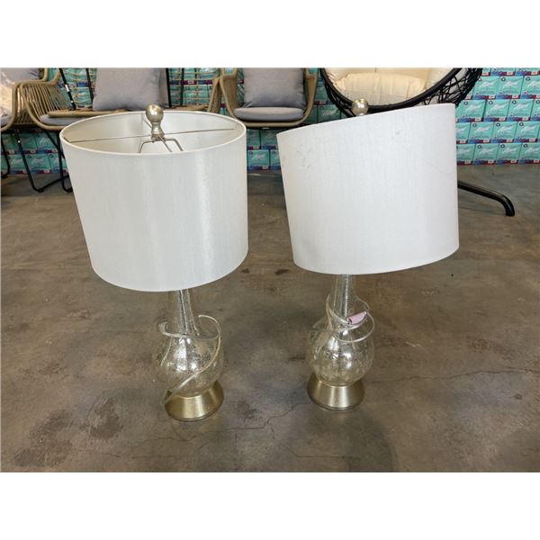 PAIR OF DECORATIVE TABLE LAMPS