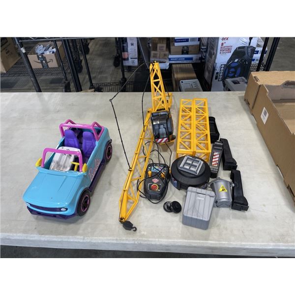 BARBIE RC VEHICLE AND CRANE TOY SET