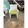 Image 4 : NEW WHITE RATTAN GLASS TOP SQUARE PATIO TABLE WITH 4 CHAIRS, AND CUSHIONS, ALUMINUM FRAME AND PE RAT