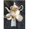 Image 2 : Royal Albert Old Country Roses A