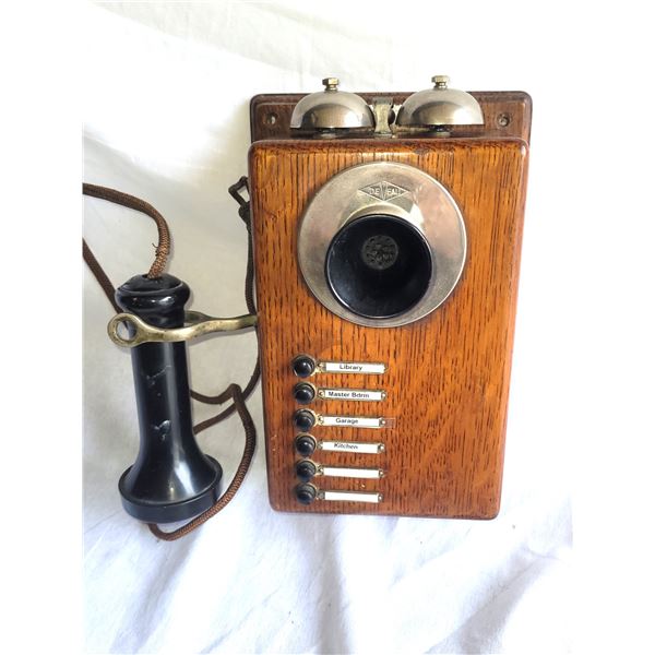 Antique DeVeau Telephone A