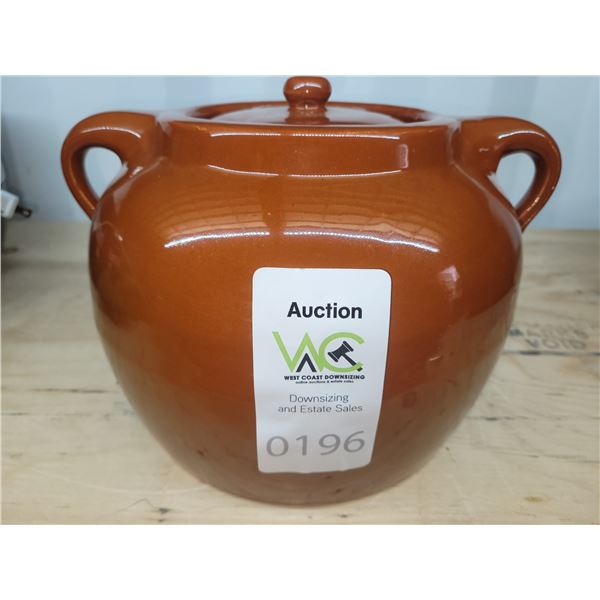 Lidded Bean Pot A