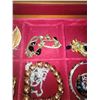 Image 25 : Jewelry Case & Vintage Costume Jewelry A