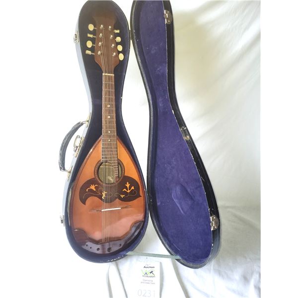 Merano Bowlback Mandolin A