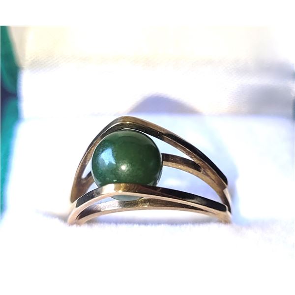 Ladies 8K Gold Ring A