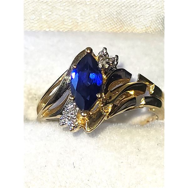 Ladies 10K Gold Ring A