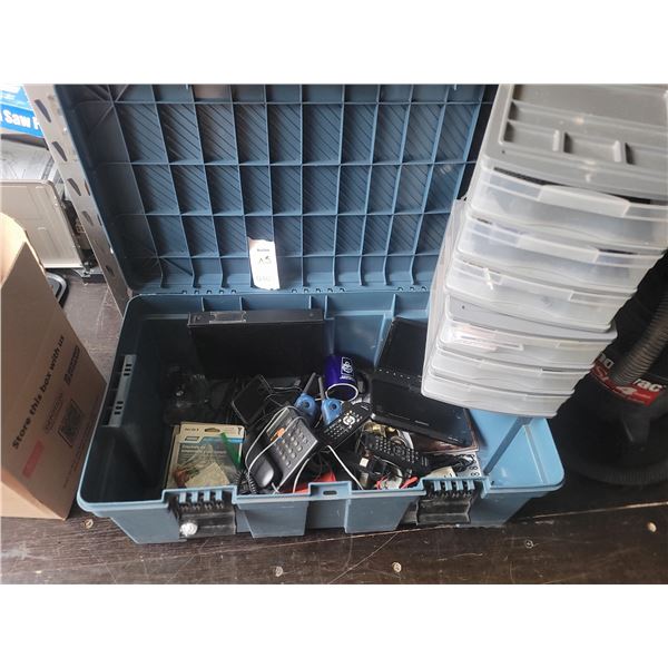 Tote & Electronics B