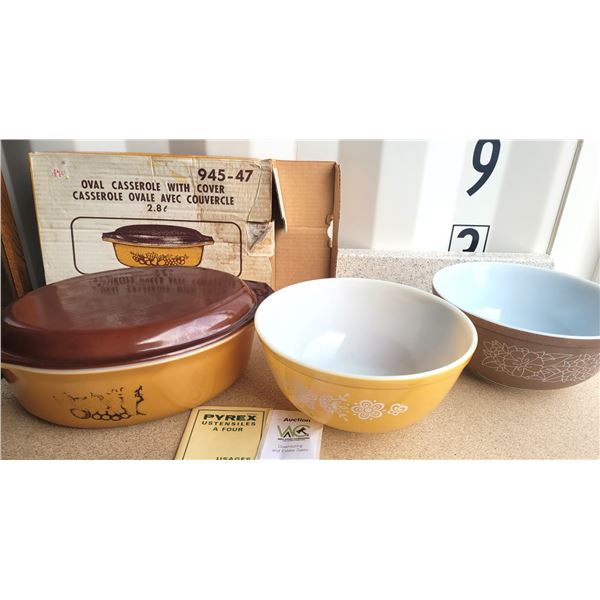 Vintage Pyrex Old Orchard & Bowls A