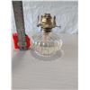Image 3 : ANTIQUE Kerosene Oil Lamp