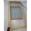 Image 4 : ANTIQUE WASH BOARD