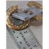 Image 2 : LARGE TWISTED GOLD COLOURED HOOP EARRINGS