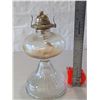Image 2 : ANTIQUE Kerosene Oil Lamp