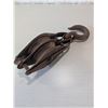 Image 3 : ANTIQUE DOUBLE BLOCK & TACKLE 15"